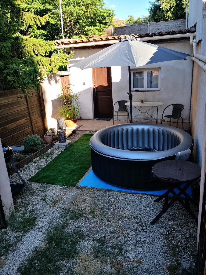 Le Studio Remcam Saint-Mitre-les-Remparts Esterno foto